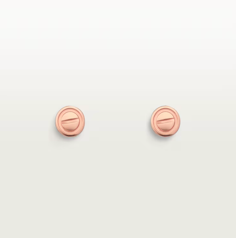 L-O-V-E 스터드 귀걸이